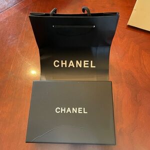 Chanel Black and White Gift Set